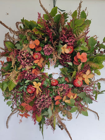 Autumn Wreath Workshop, Date and venue to be confirmed.